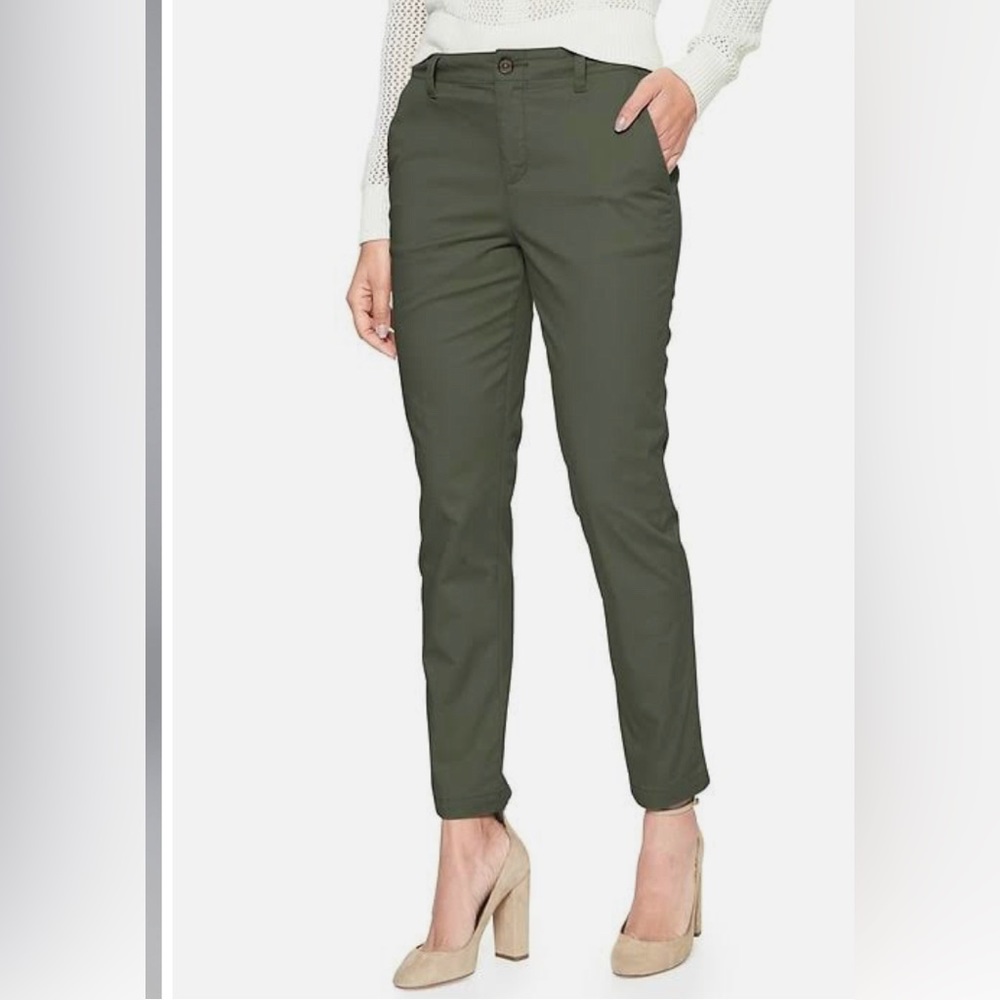 GAP Girlfriend Chino Green Pants